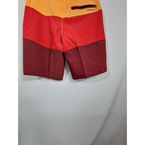 Oakley Mens Board Shorts NWT - Picture 4 of 11
